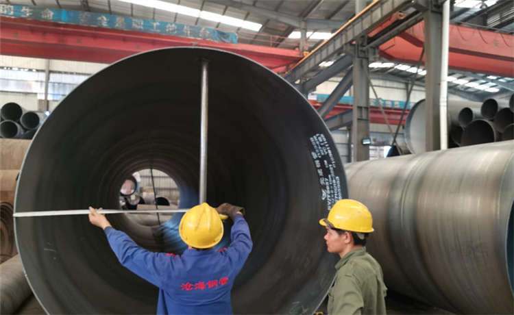 dn350螺旋鋼管，深圳鋼鐵世界1220mm螺旋鋼管，循環(huán)水螺旋焊管，800鎖扣螺旋管廠家