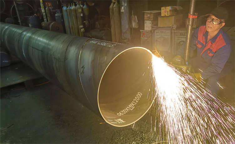 630給水螺旋管，711mm螺旋鋼管，知名鋼管生產(chǎn)廠家，鋼材場(chǎng)焊管廠