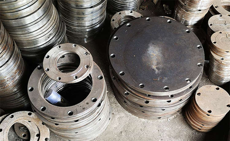 3420 724mm螺旋鋼管，清遠711mm螺旋焊管，dn1000mm螺旋鋼管，鋼材場打樁螺旋鋼管