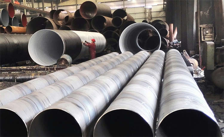 河源鋼材場螺旋管型號(hào)規(guī)格，鋼鐵世界2600mm螺旋鋼管，406mm螺旋管，埋地防腐螺旋鋼管廠家